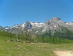 ciclisti obelisco