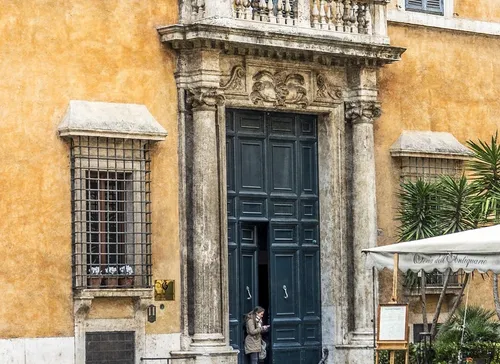 Yard Market in Rome