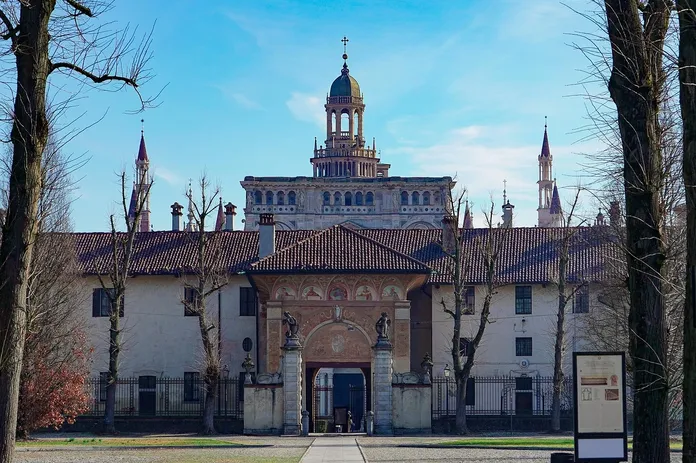 1280px-Trisulti_chiesa