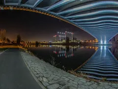Rifiuti sotto al ponte