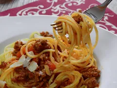 Spaghetti agli arachidi