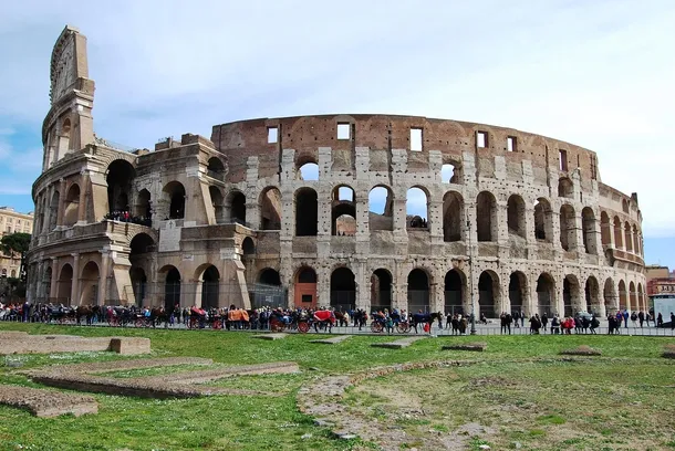 ciclisti al colosseo